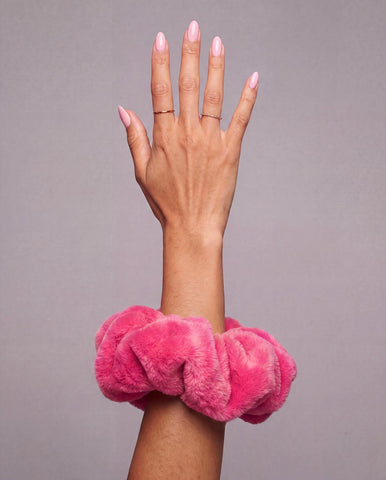 YOGA MAT SCRUNCHIE