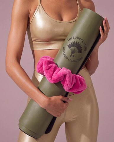 YOGA MAT SCRUNCHIE